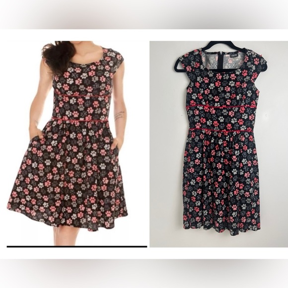 Retrolicious Black & Red Paw Print Fit & Flare Pinup Rockabilly Cotton Dress S - Picture 1 of 10